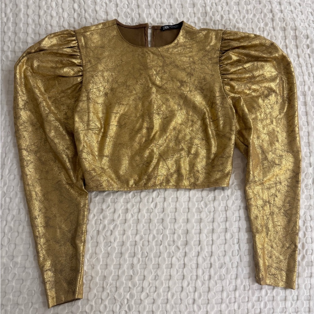 Golden crop top Zara with sleeves